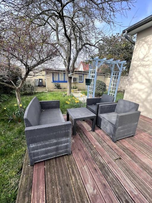 Maison De Vacances Familiale Ouistreham Eksteriør bilde